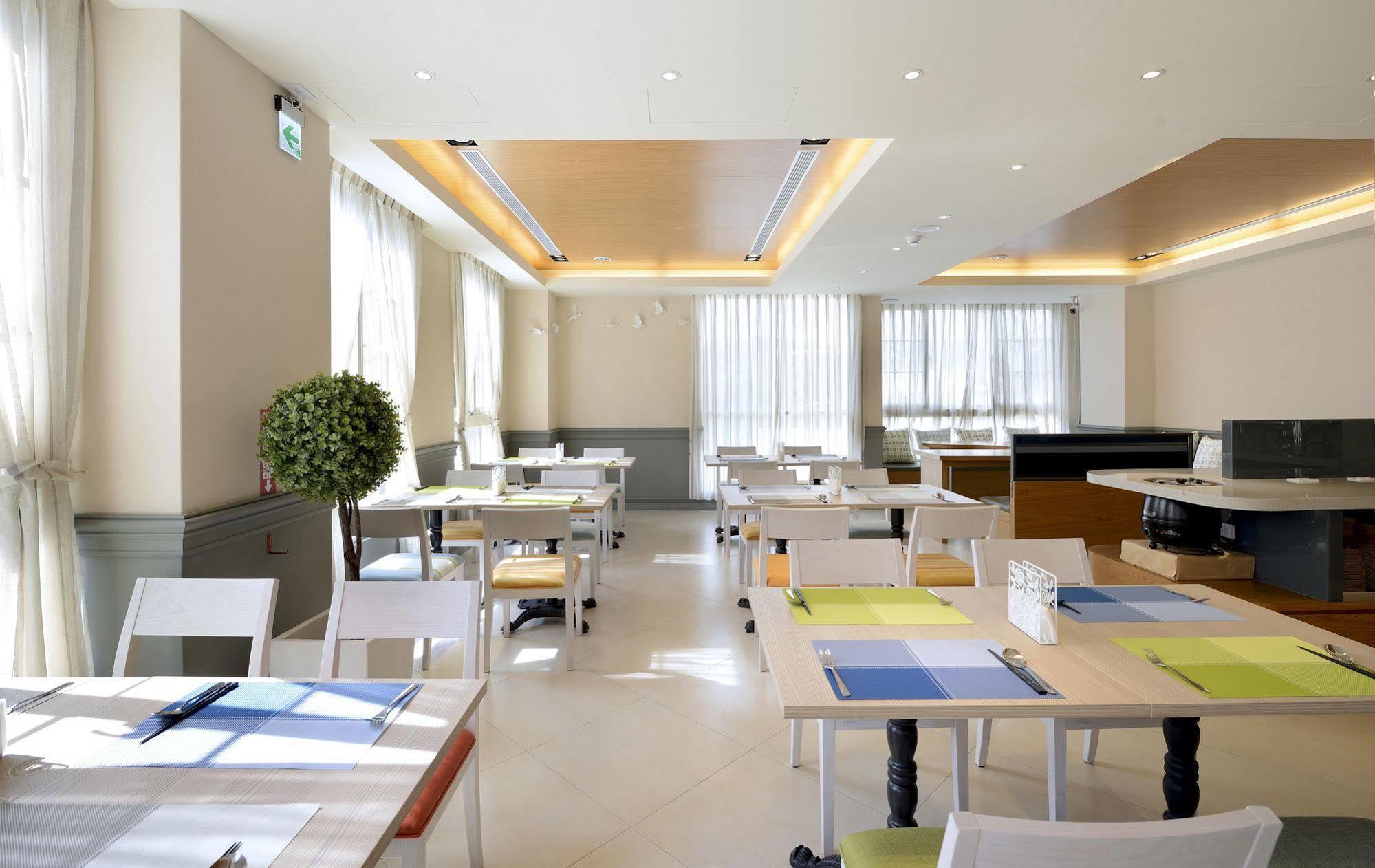 Caffir Garden Hotel Джиджи Екстериор снимка